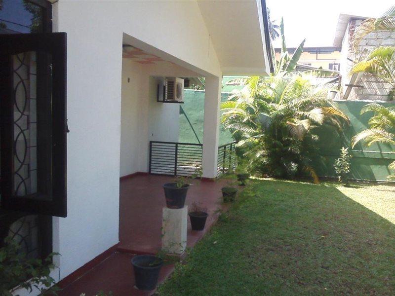 Mazz Homestay Negombo Exteriör bild