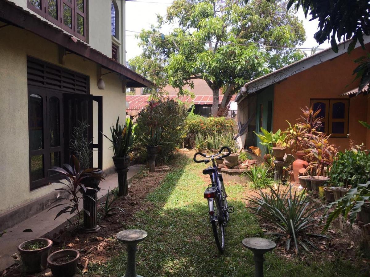Mazz Homestay Negombo Exteriör bild